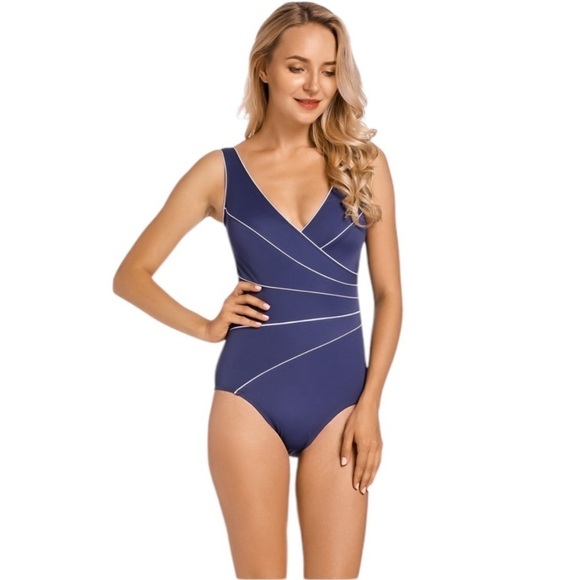 MIRACLESUIT MARINA BLUE WHITE STRIPPED ONE PIECE SWIMSUIT SIZE 12 - Picture 2 of 13